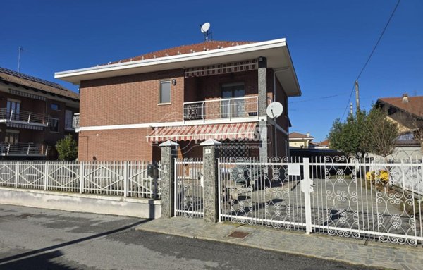 casa indipendente in vendita a Sommariva del Bosco