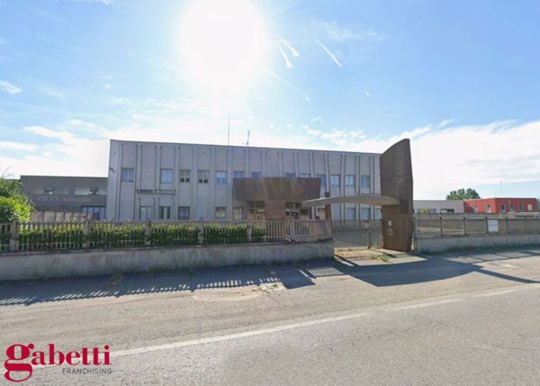 locale di sgombero in vendita a Sommariva del Bosco