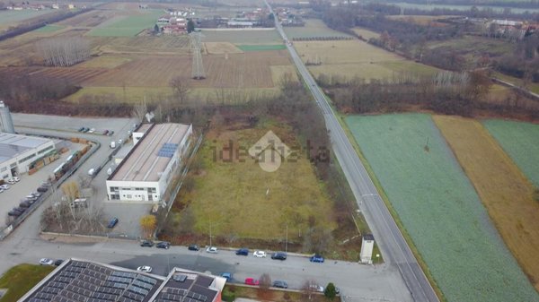 terreno edificabile in vendita a Sommariva del Bosco