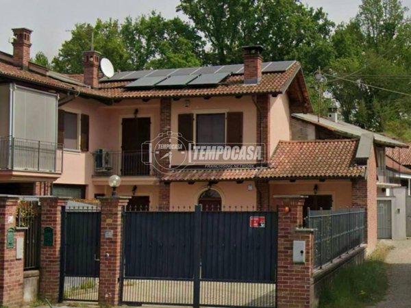 casa indipendente in vendita a Sommariva del Bosco in zona Ricchiardo