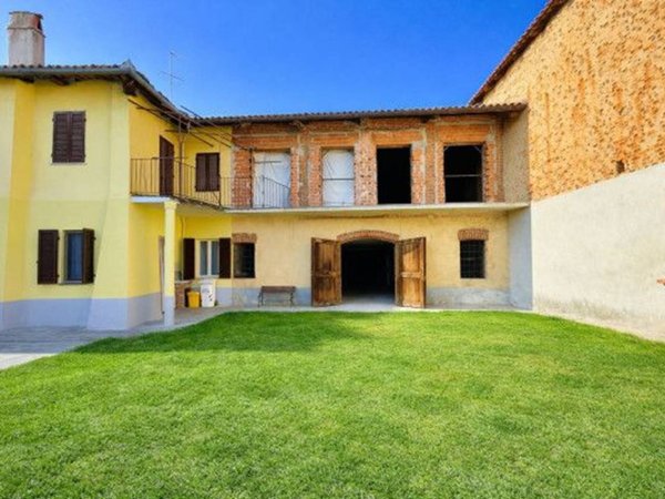 casale in vendita a Sommariva del Bosco