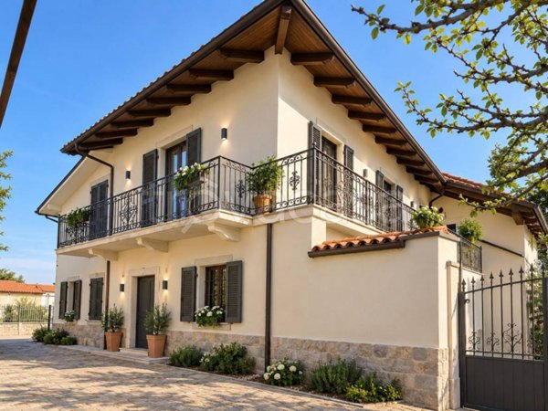 casa indipendente in vendita a Sommariva del Bosco in zona Gabrielassi