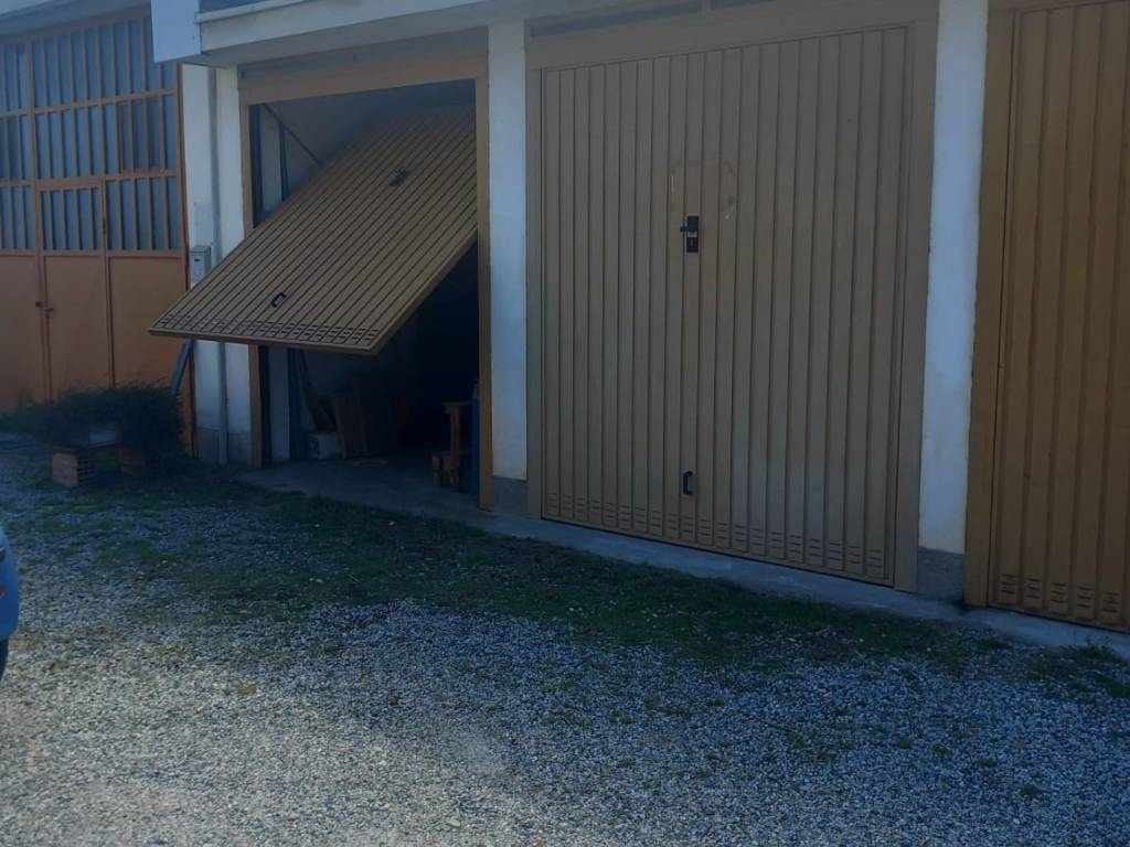 locale di sgombero in vendita a Sommariva del Bosco