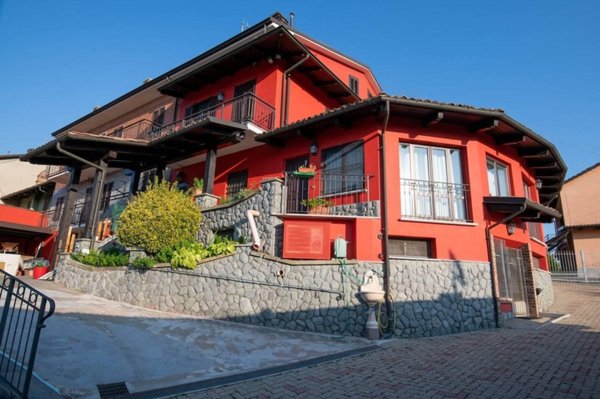 casa indipendente in vendita a Sommariva Perno in zona Villa