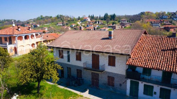 casa indipendente in vendita a Sommariva Perno