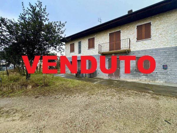 casa indipendente in vendita a Sommariva Perno