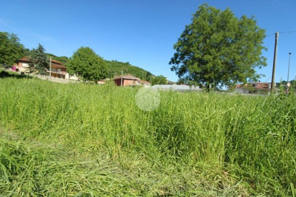 terreno agricolo in vendita a Sommariva Perno in zona Villa