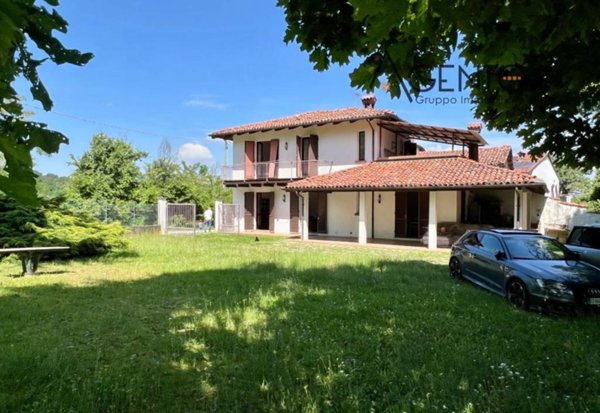 casa indipendente in vendita a Sommariva Perno in zona Villa