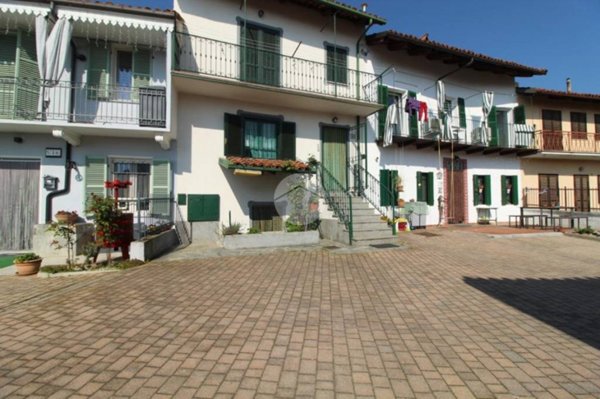 casa indipendente in vendita a Sommariva Perno in zona Villa