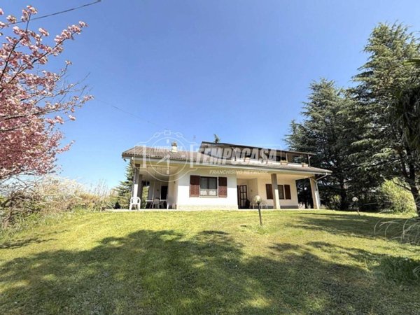 casa indipendente in vendita a Sommariva Perno in zona Villa
