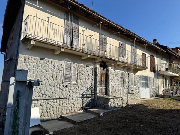 casa indipendente in vendita a Sommariva Perno