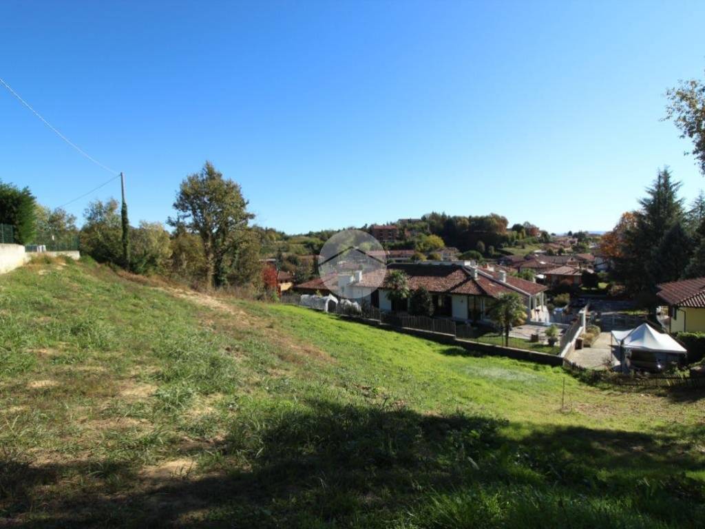 terreno agricolo in vendita a Sommariva Perno in zona Villa