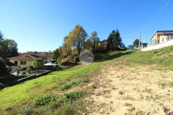 terreno agricolo in vendita a Sommariva Perno in zona Villa