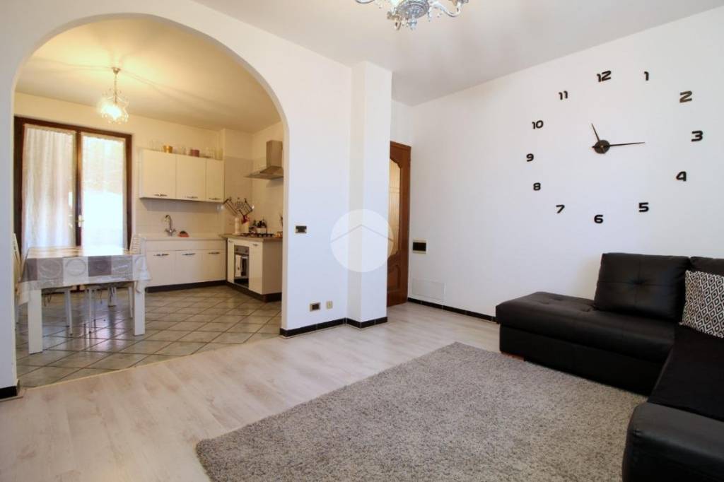 casa indipendente in vendita a Sommariva Perno