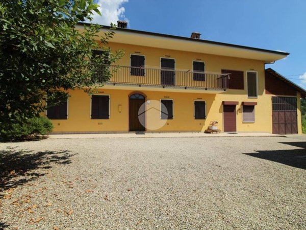 casa indipendente in vendita a Sommariva Perno