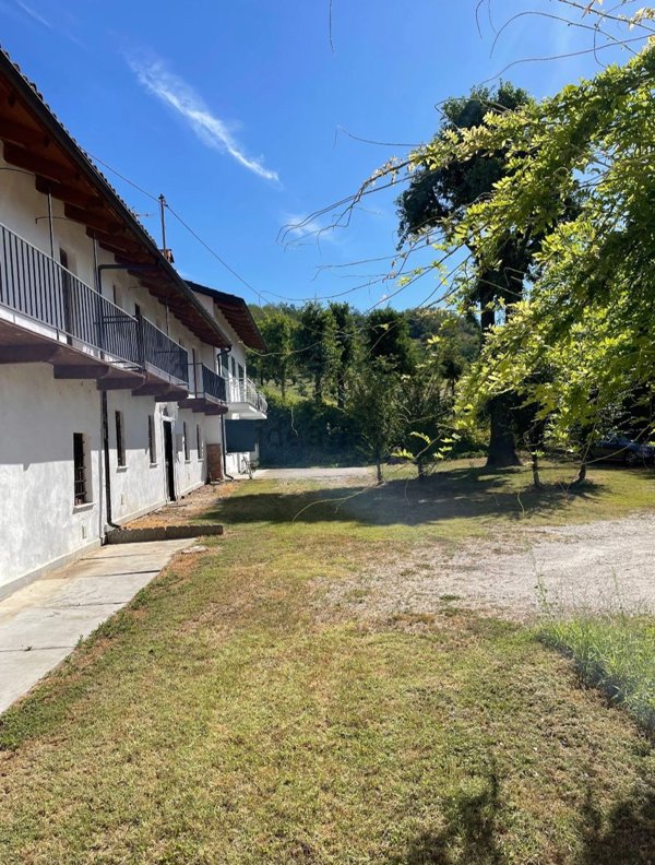 casale in vendita a Sommariva Perno in zona San Giuseppe