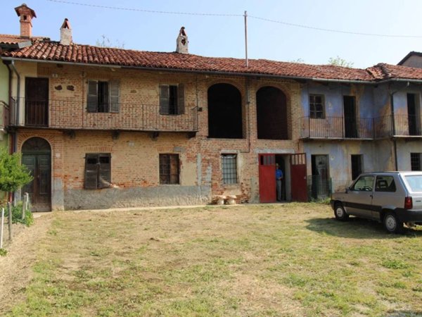 casa indipendente in vendita a Sommariva Perno