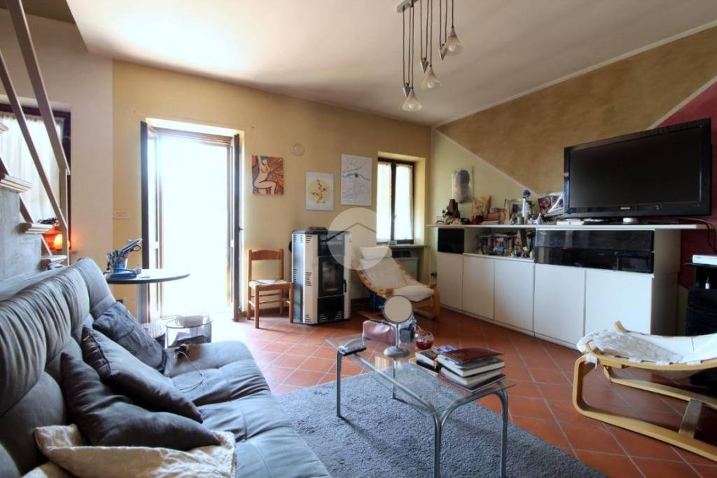 casa indipendente in vendita a Sommariva Perno in zona Villa