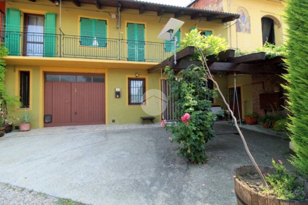 casa indipendente in vendita a Sommariva Perno in zona Valle Rossi