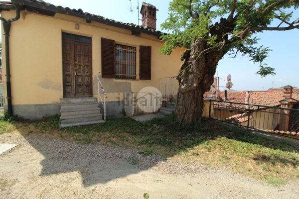 appartamento in vendita a Sommariva Perno in zona Villa