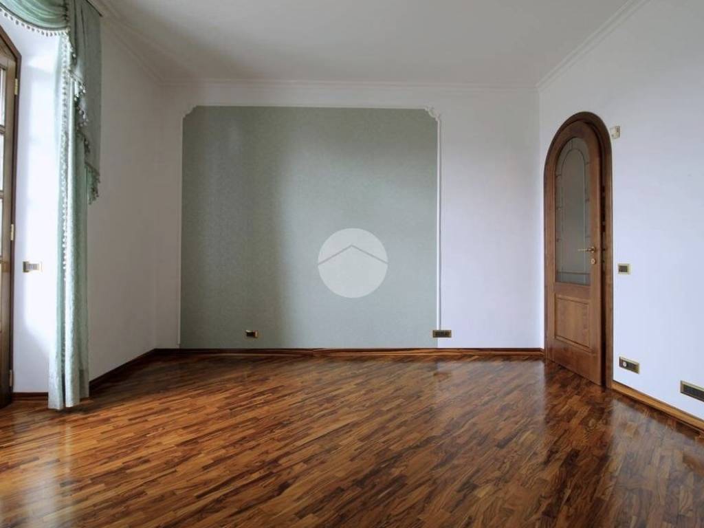 casa indipendente in vendita a Sommariva Perno in zona Villa