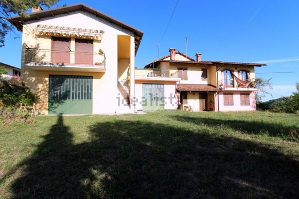 casa indipendente in vendita a Sommariva Perno in zona Villa