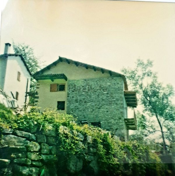 casale in vendita a Torre Bormida