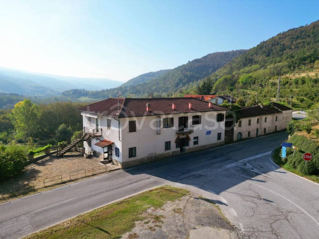 casa indipendente in vendita a Torre Bormida