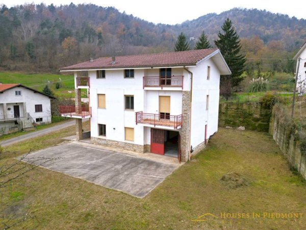 casa indipendente in vendita a Torre Bormida