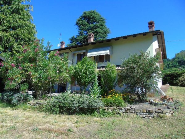 casa indipendente in vendita a Torre Bormida