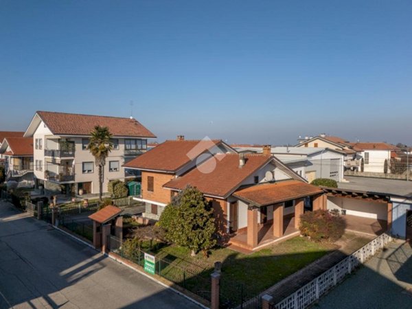 casa indipendente in vendita a Torre San Giorgio