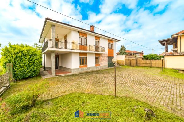 casa indipendente in vendita a Torre San Giorgio