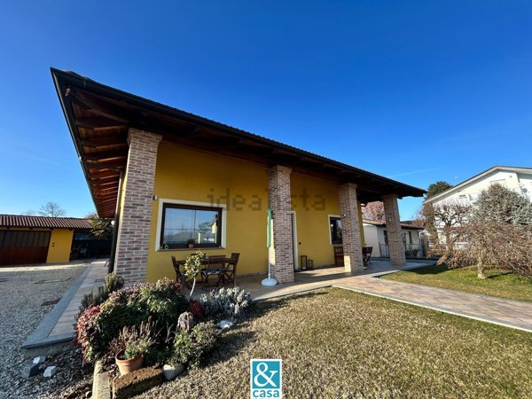 casa indipendente in vendita a Torre San Giorgio