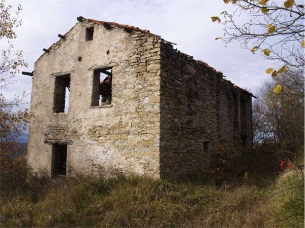 casa indipendente in vendita a Torresina