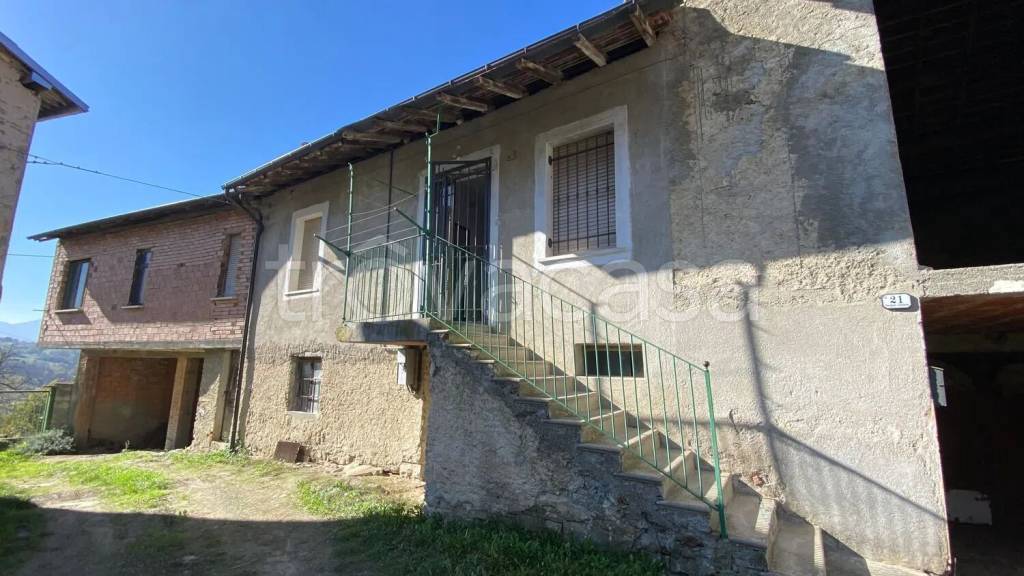 casa indipendente in vendita a Torresina