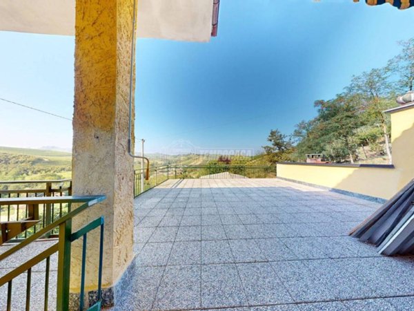 casa indipendente in vendita a Treiso