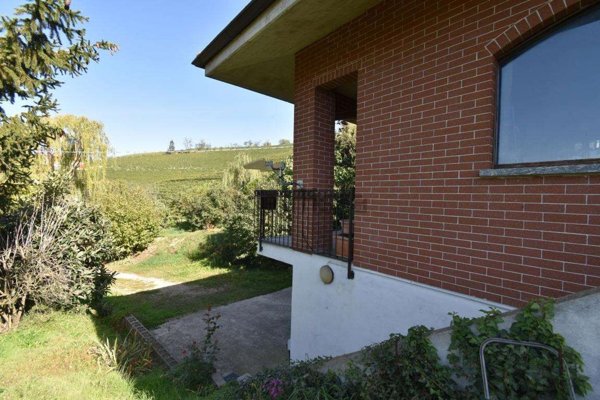 casa indipendente in vendita a Treiso