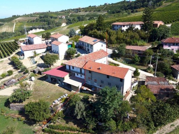 casale in vendita a Treiso