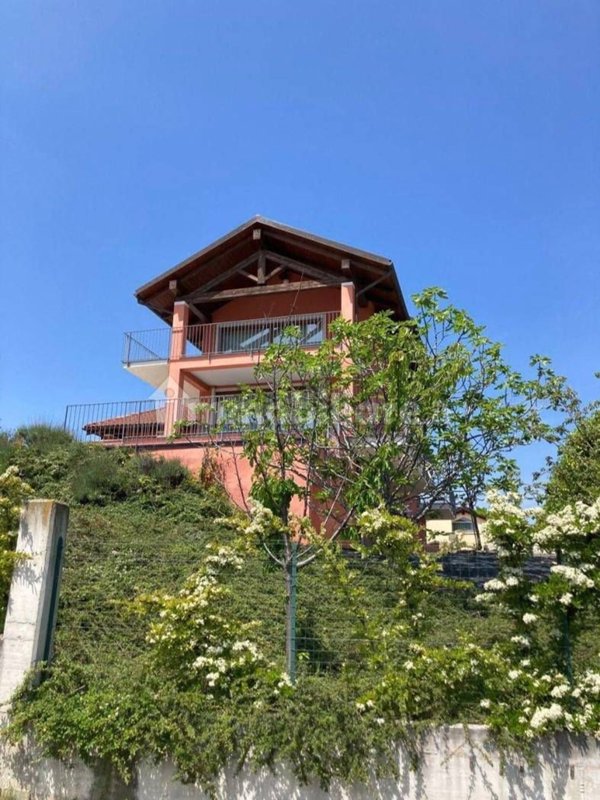 casa indipendente in vendita a Treiso