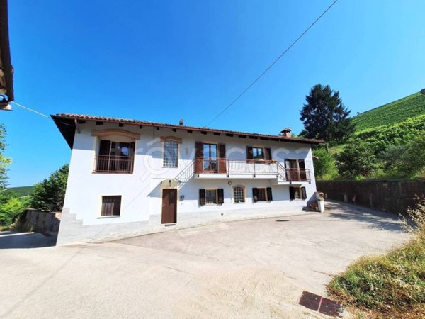 casa indipendente in vendita a Treiso