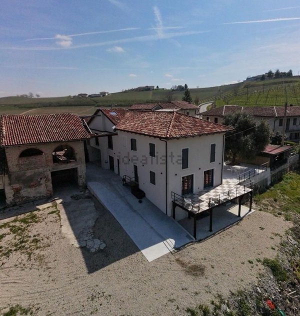 casa indipendente in vendita a Treiso