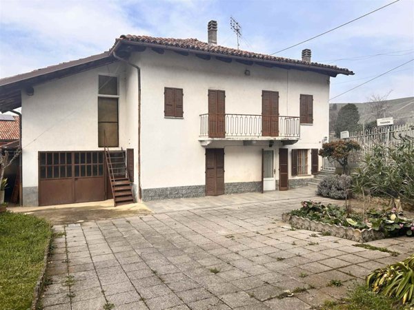 casa indipendente in vendita a Treiso