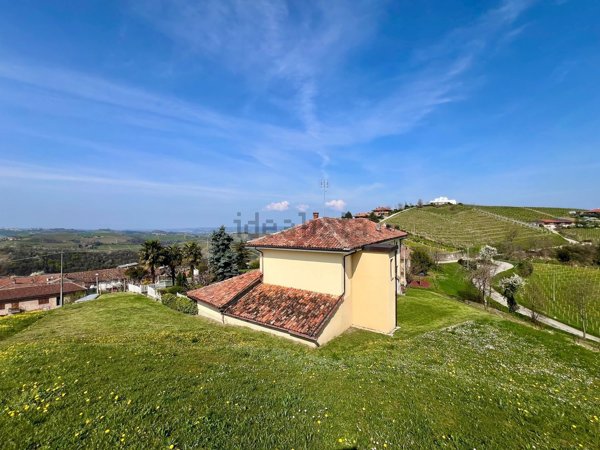 casa indipendente in vendita a Trezzo Tinella