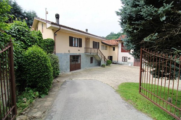 appartamento in vendita a Trezzo Tinella