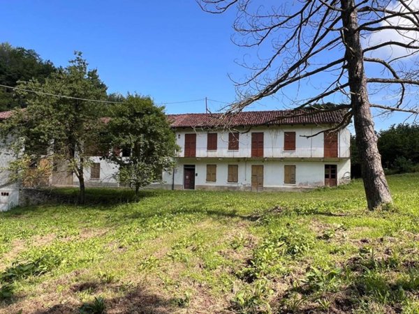 casa indipendente in vendita a Trezzo Tinella