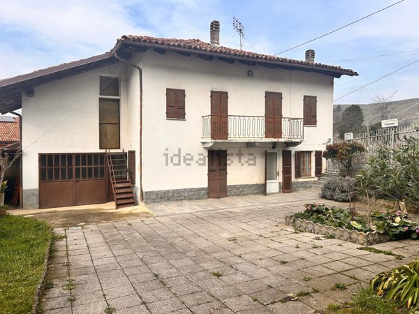 casa indipendente in vendita a Trezzo Tinella