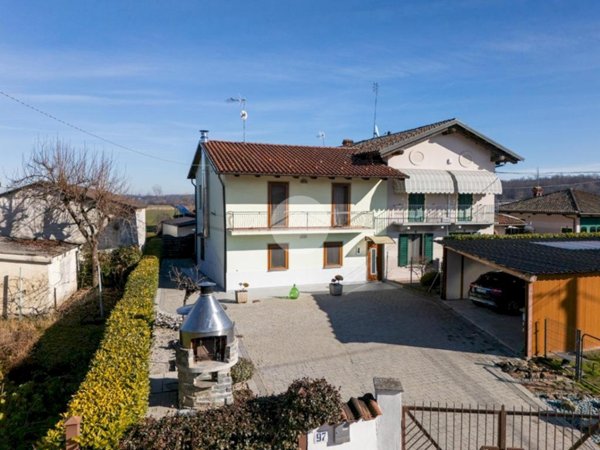 casa indipendente in vendita a Trinità