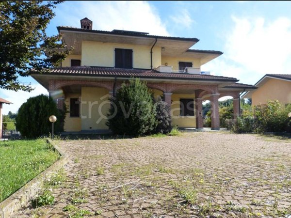 casa indipendente in vendita a Trinità