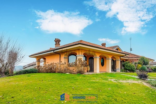 casa indipendente in vendita a Trinità