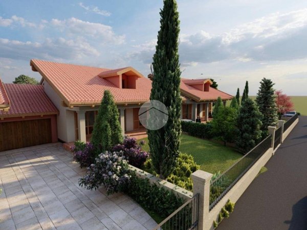 casa indipendente in vendita a Trinità